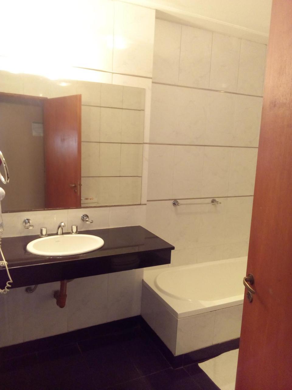 San Miguel de Tucumán Hotel Le Park מראה חיצוני תמונה